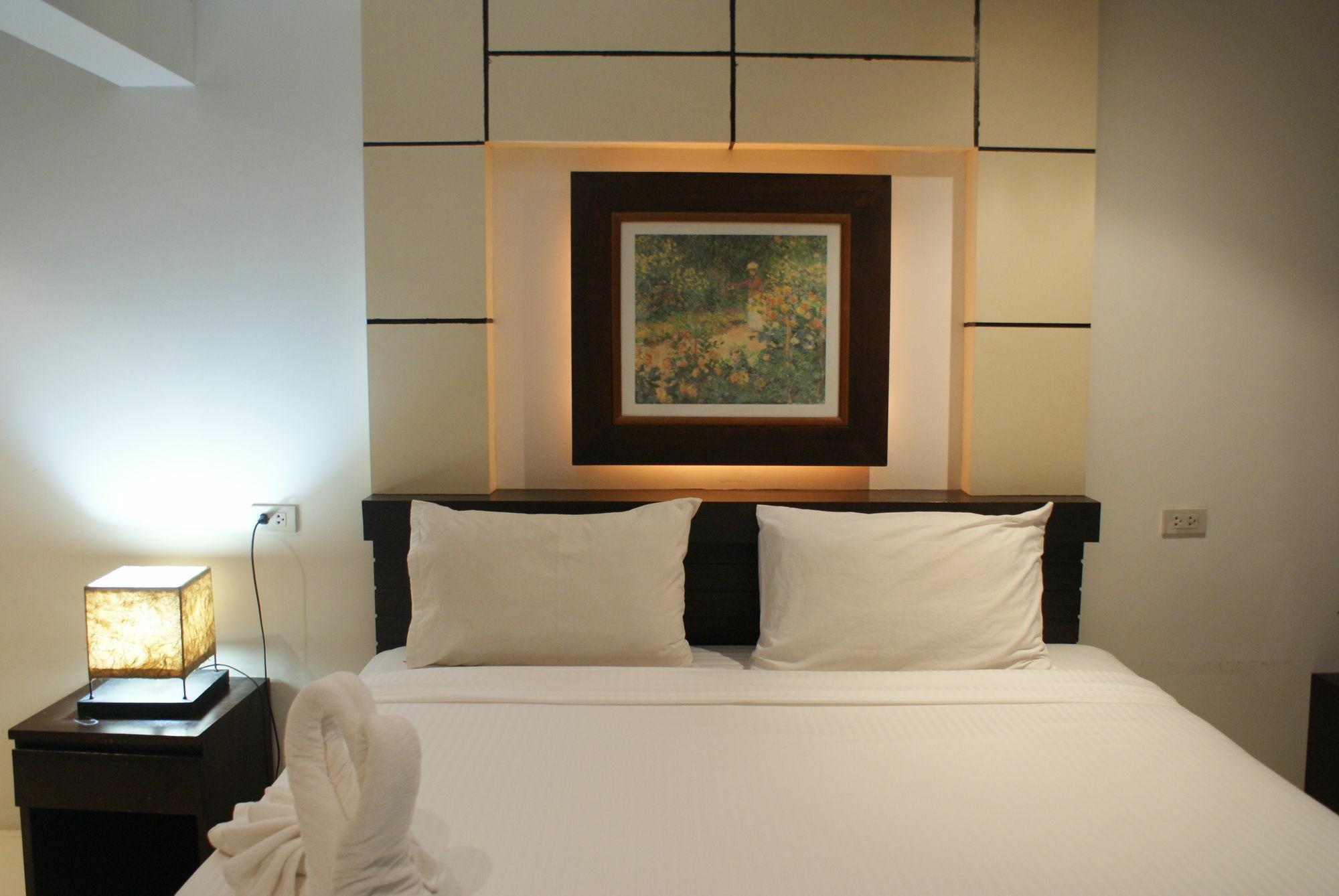 New International Guest House Patong Exterior photo